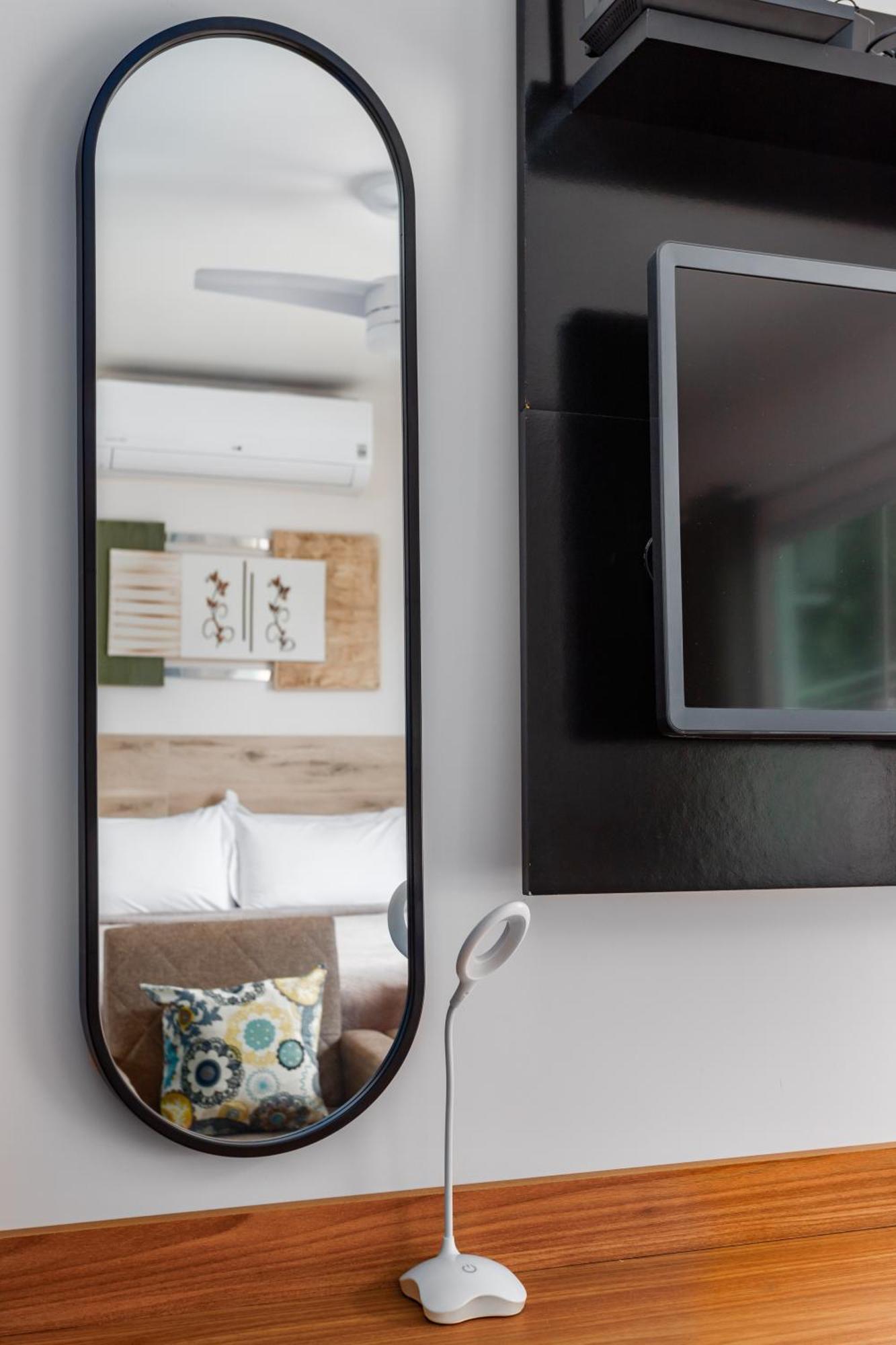Studio Apto Com Varanda Garagem Tv Smart Wi-Fi Marica Exterior photo